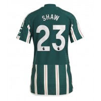 Camiseta Manchester United Luke Shaw #23 Visitante Equipación para mujer 2023-24 manga corta